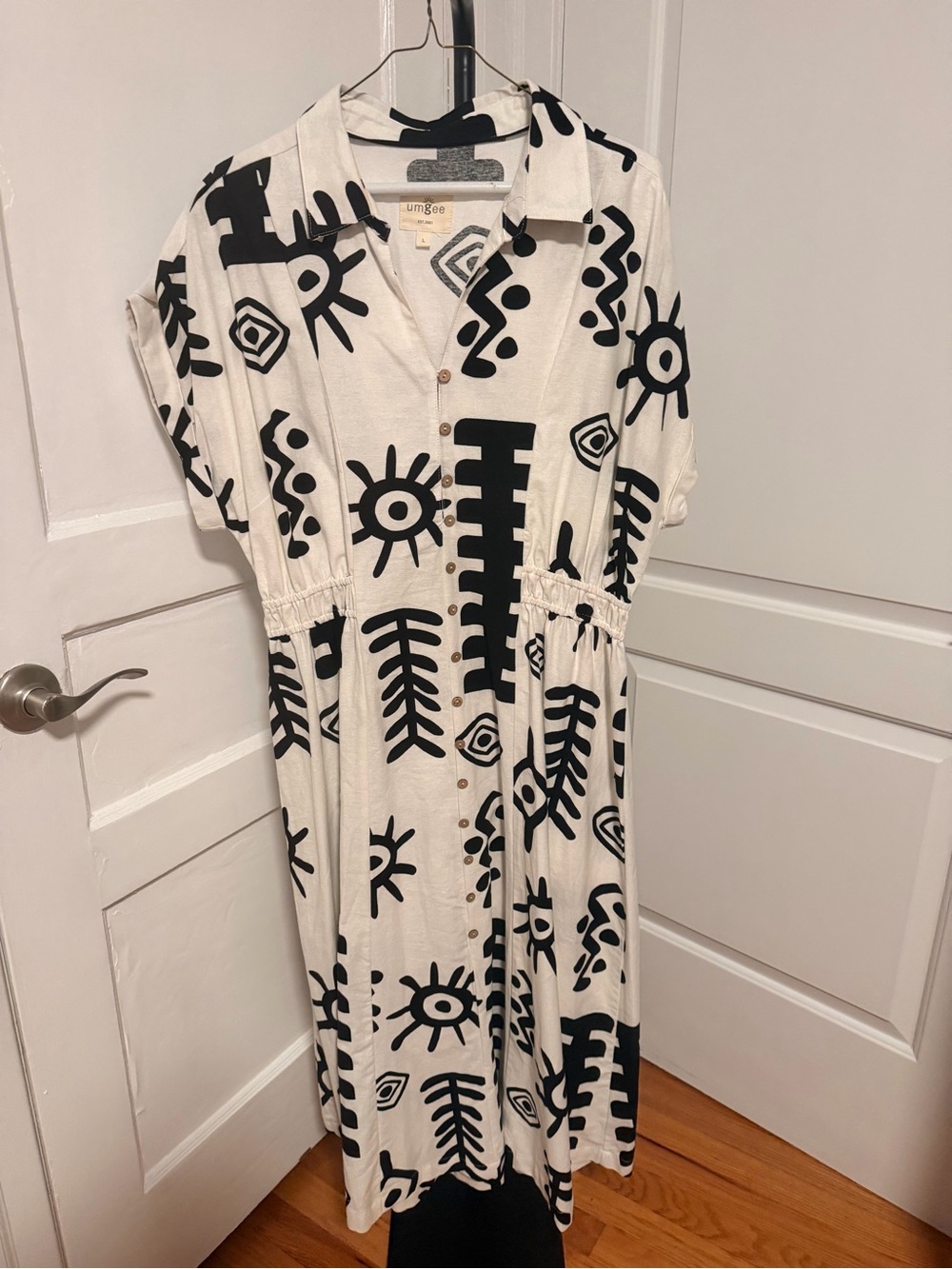 Umgee Black & White Graphic Button-Front Maxi Dress